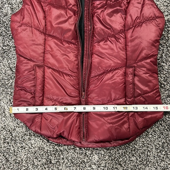 Zip Up Aeropostale Puffy Vest Cranberry Color - Picture 12 of 14